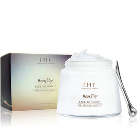 FarmHouse Fresh Moon Dip front tube showing label and 8 fl oz for easy identification and portability