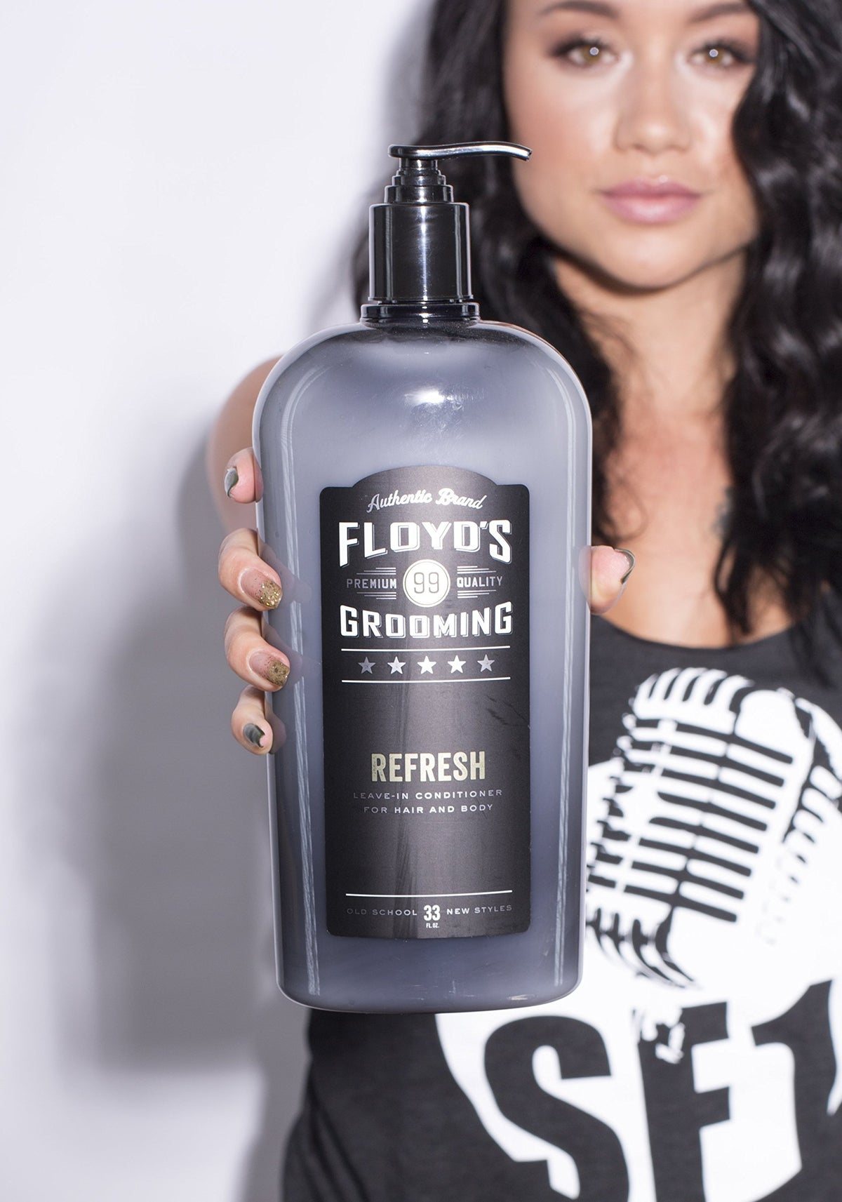 Floyd's 99 creamy texture close-up displaying moisturizing shea butter