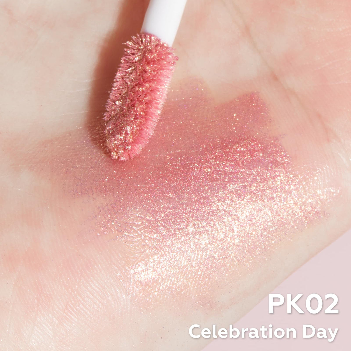 FOCALLURE lipstick applied on model showing long-lasting metallic finish for events