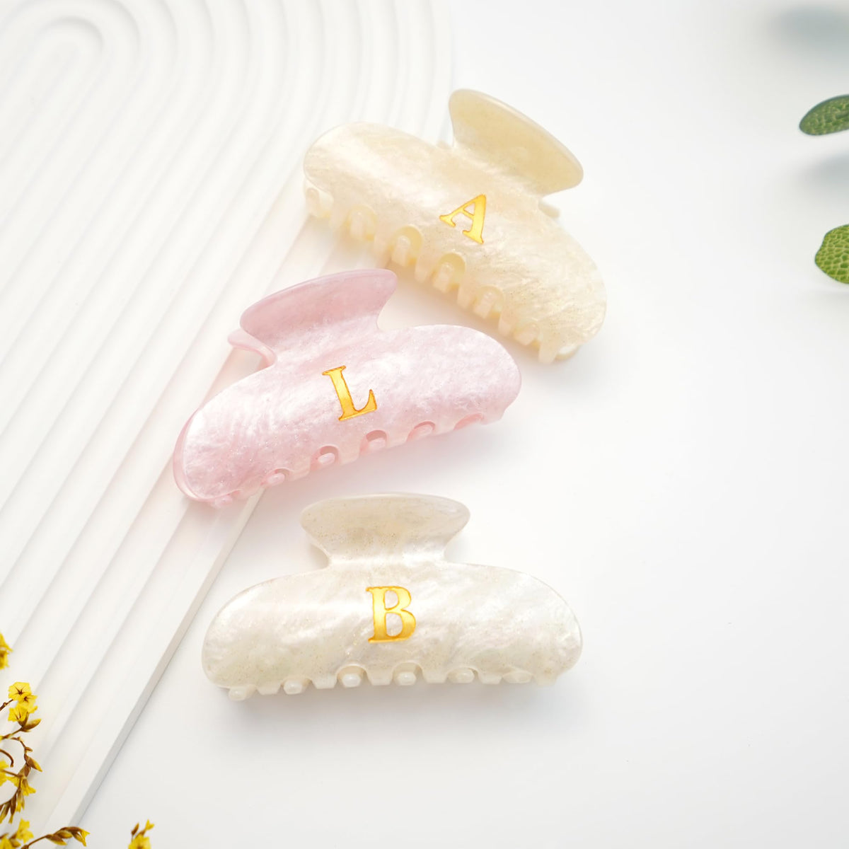 Fohufo velvet gift bag presentation emphasizes ready-to-gift elegance