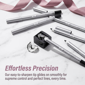 Foleto eyeliner texture swipe demonstrating rich pigment payoff