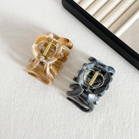 FRDTLUTHW brown and black color variants suitable for versatile styling