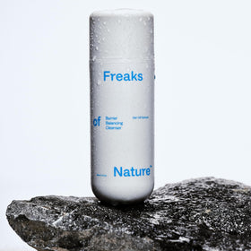 Freaks of Nature foam-to-oil transformation in hand for deep residue removal
