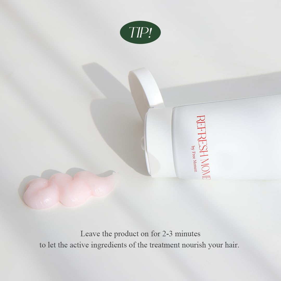 FREEMOMENT bottle on bathroom shelf showing everyday routine compatibility