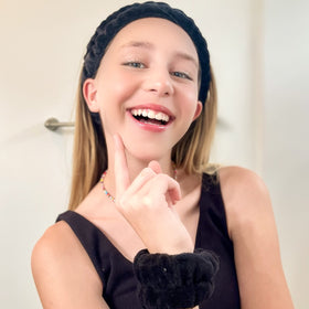 FROG SAC headband worn on model showing hair pulled back easily