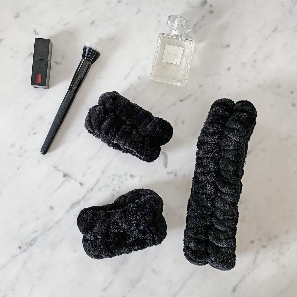 FROG SAC spa tabletop scene showing relaxing skincare setup