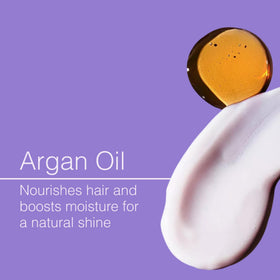 Function of Beauty conditioner creamy pour from bottle illustrating smooth texture and spreadability