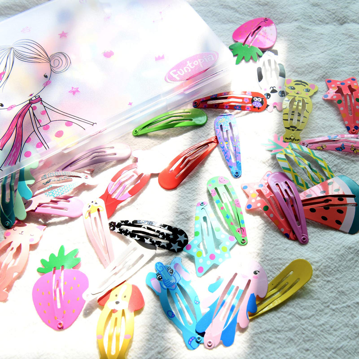 Funtopia animal-shaped clips arranged to show cute cartoon motifs