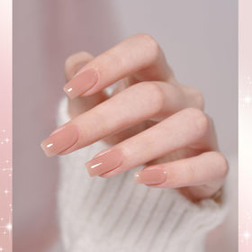GAOY brush and gel texture close-up showing smooth, buildable sheen