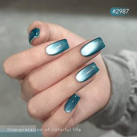 GAOY glitter texture swatch highlighting holographic sparkle and multi-dimensional shimmer for eye-catching nails