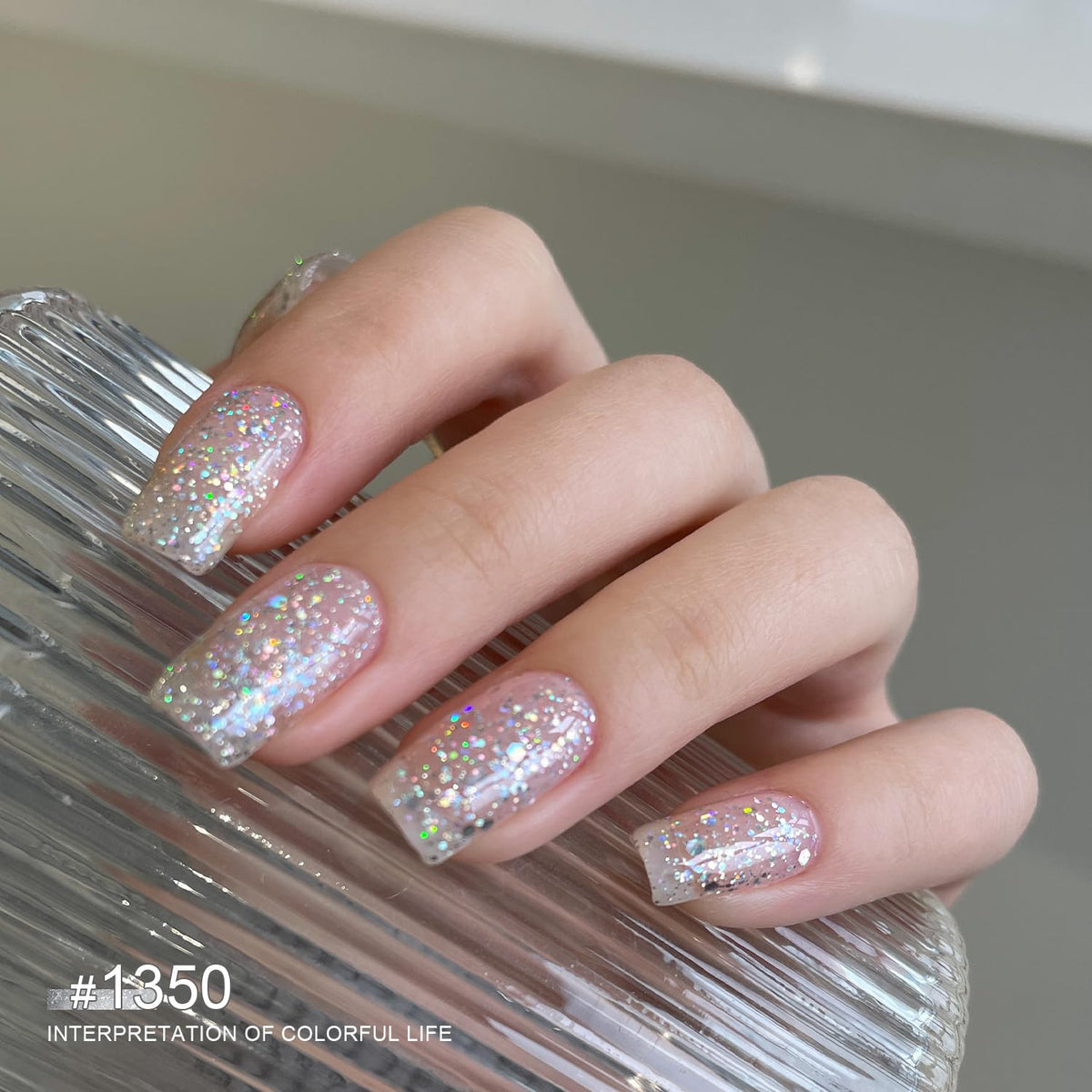 GAOY gel polish on nails curing under lamp to demonstrate quick durable finish