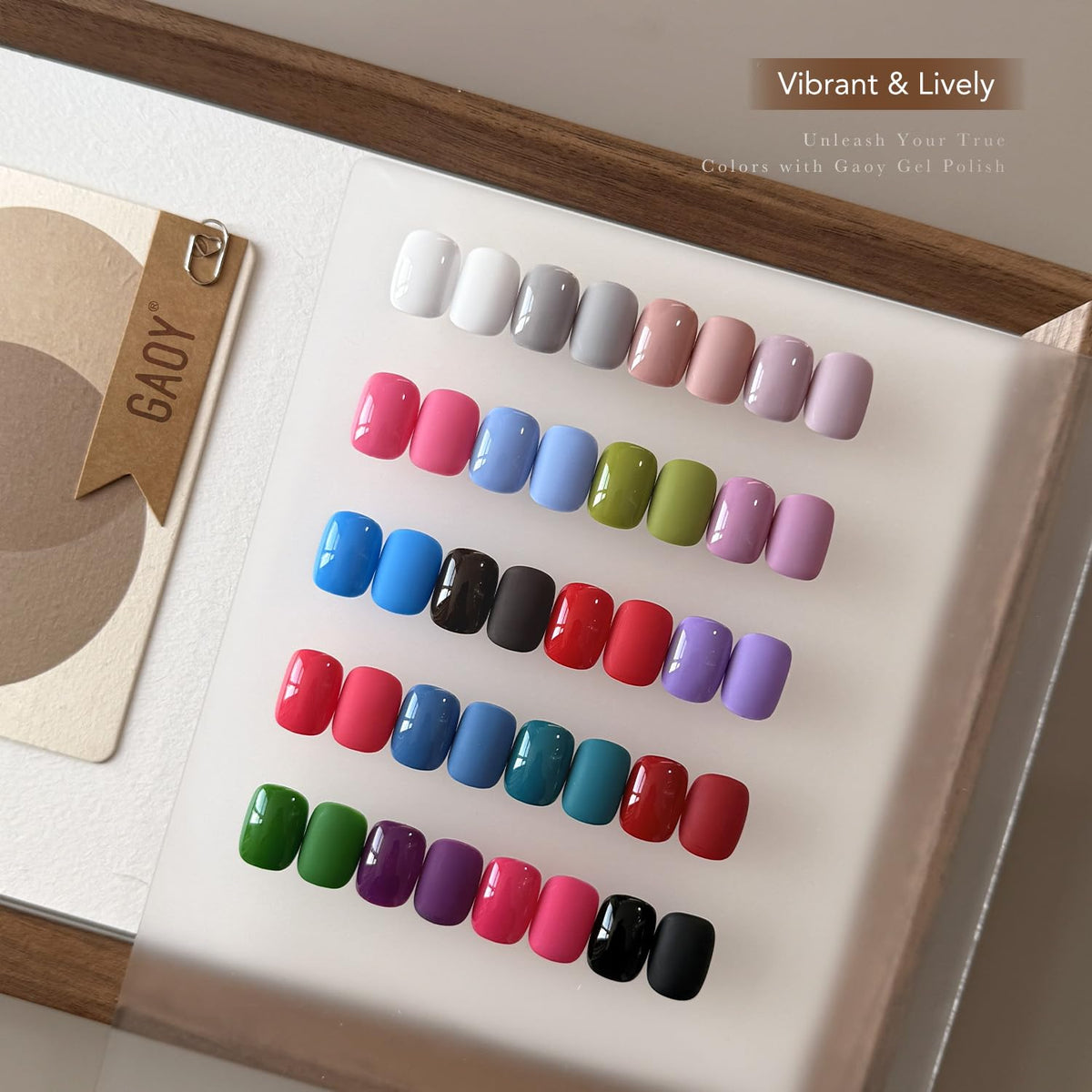 GAOY manicure in use on hands demonstrating long-lasting, salon finish