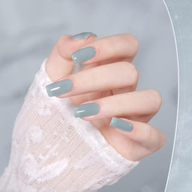 GAOY application scene with nail tech curing for salon-quality finish