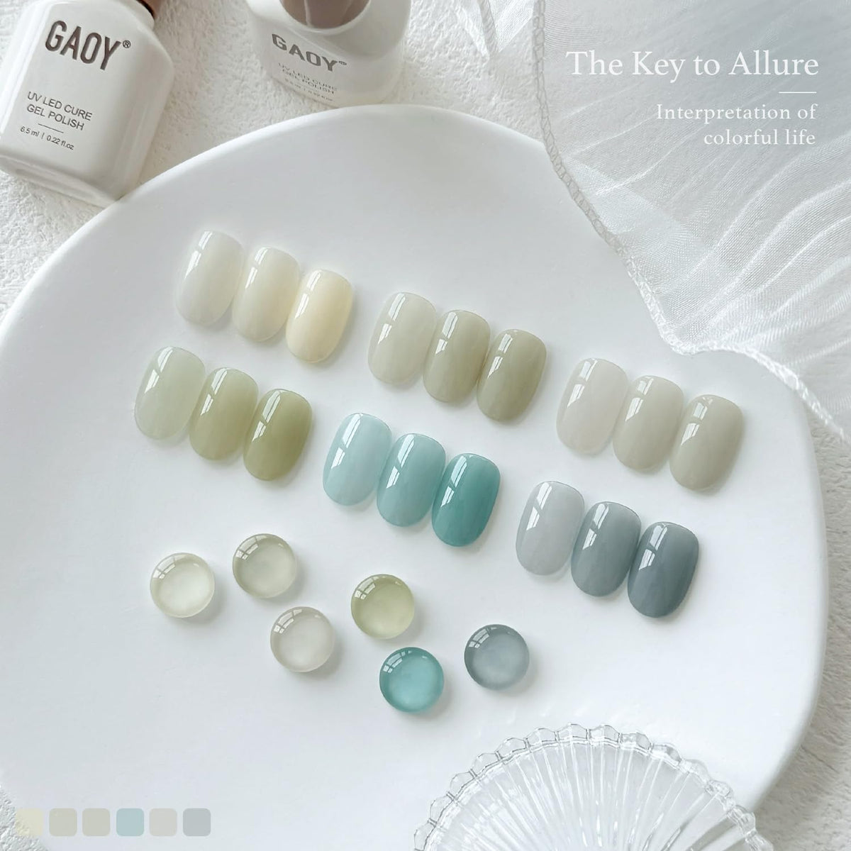 GAOY manicure in beach setting demonstrating natural-looking summer finish