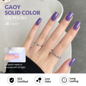 GAOY scale bottles in hand showing compact 7.3ml size advantage