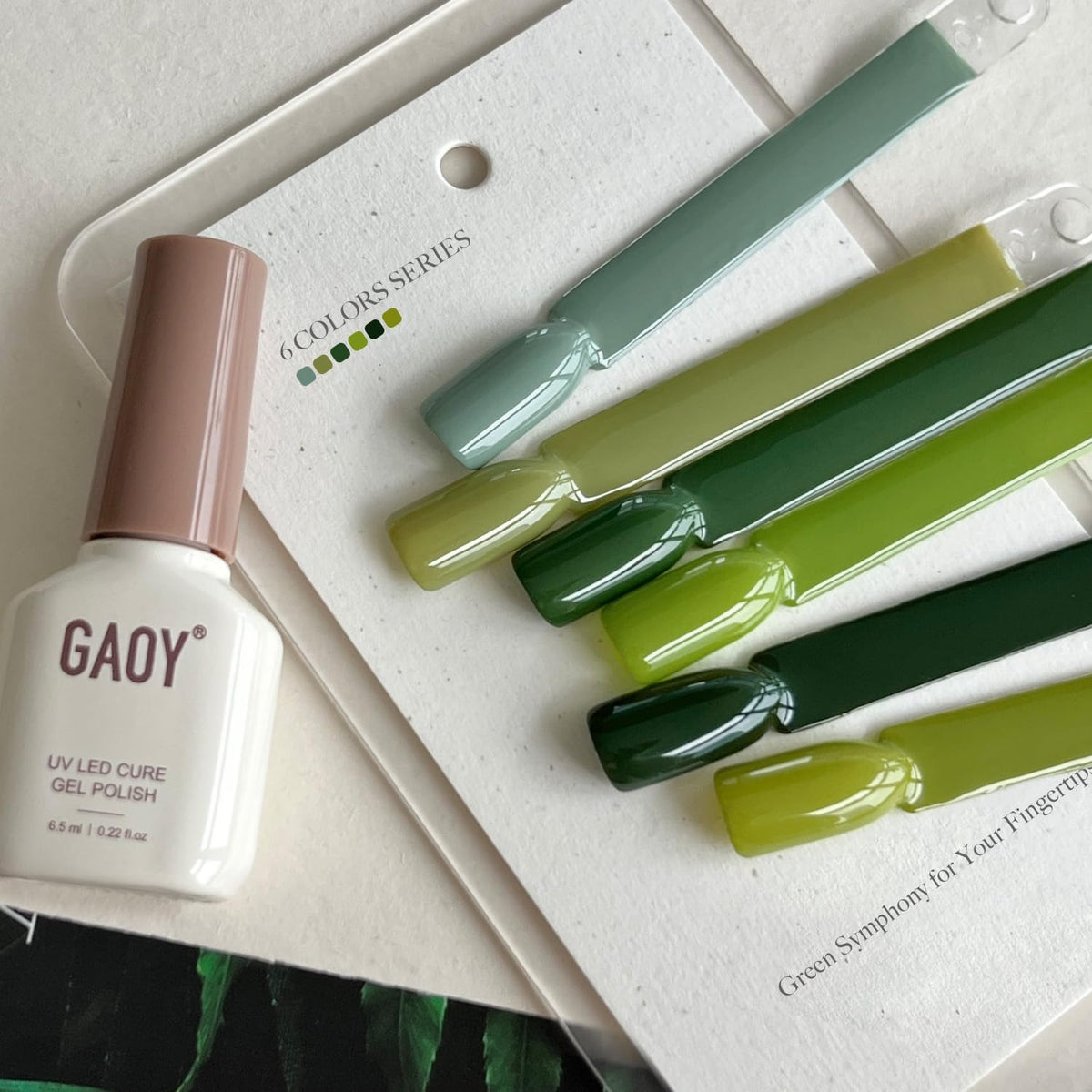 GAOY moss and emerald gel polish brush stroke showing color texture and blendability benefit