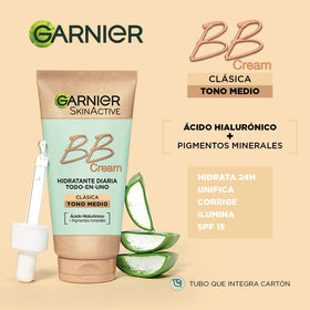 Garnier texture swatch demonstrating blendable coverage benefit