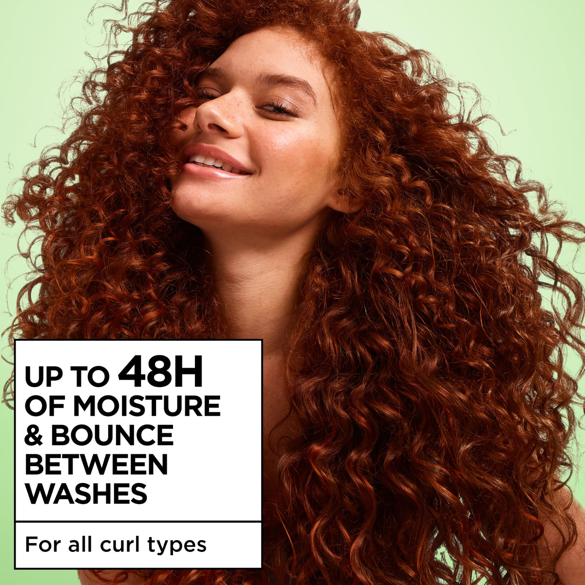 Garnier Fructis mist texture close-up showing fine spray for lightweight hydration