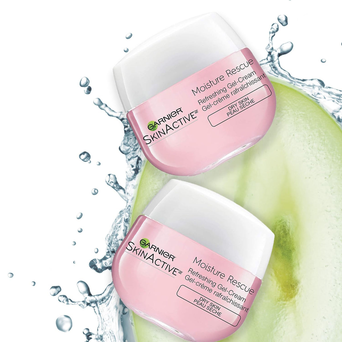 Garnier gel-cream applied to hand demonstrating quick absorption and hydrated look