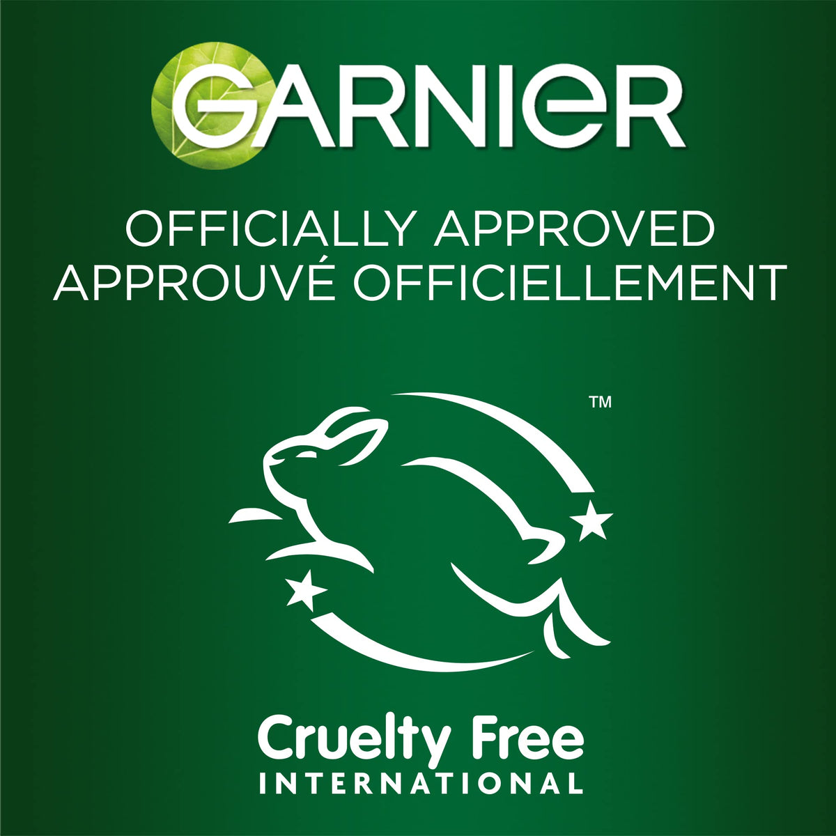 Garnier Ombrelle in a beach setting portraying water resistance during activity