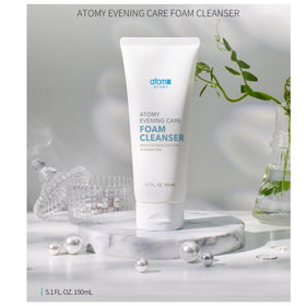 GASHINA STORY A.T.O.M.Y foam texture close-up showing soft cleansing lather