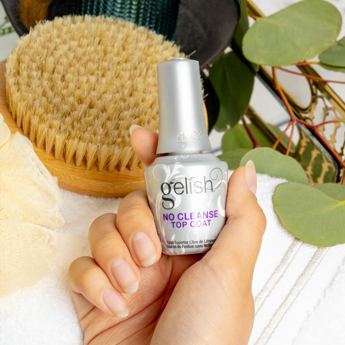 Gelish close-up of glossy texture drop showing high-shine benefit