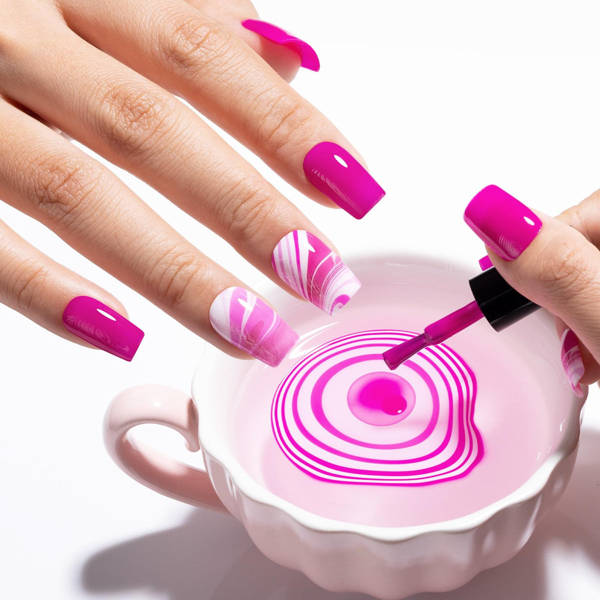 GELLEN used on toes in a lifestyle shot, salon-ready look benefit