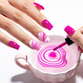 GELLEN used on toes in a lifestyle shot, salon-ready look benefit
