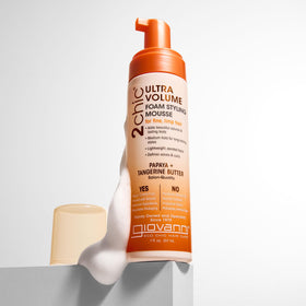 GIOVANNI close-up of mousse dispenser illustrating easy pump and controlled release