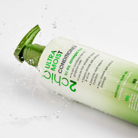 GIOVANNI conditioner cream texture close-up showing rich hydration for hair
