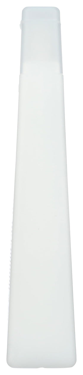 GIOVANNI conditioner being applied to mid-lengths demonstrating smoother comb-through