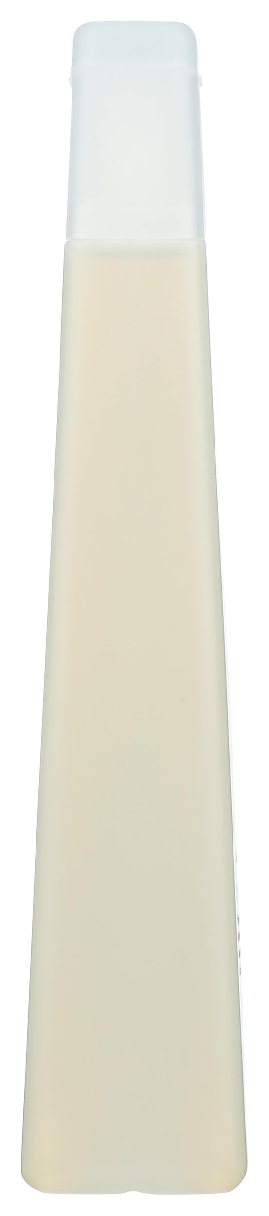 GIOVANNI bottle on shower shelf showing use and cooling scalp effect