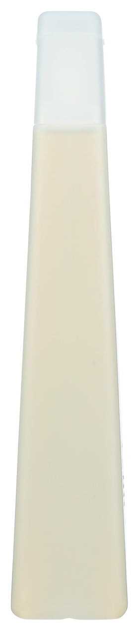 GIOVANNI bottle on shower shelf showing use and cooling scalp effect