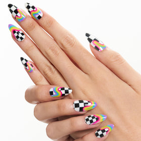 GLAMERMAID applied on hands showing medium almond shape and instant shine