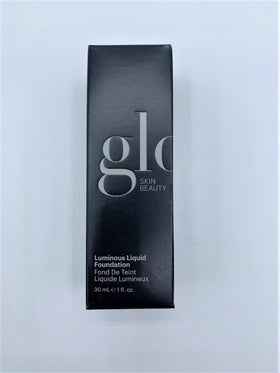 Glo Skin Beauty label detail showing clean ingredients and certifications