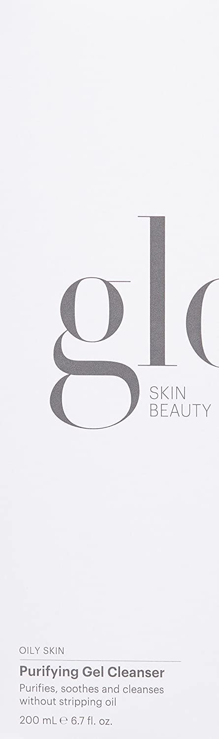 Glo Skin Beauty pump close-up for controlled dispensing and hygienic use benefit