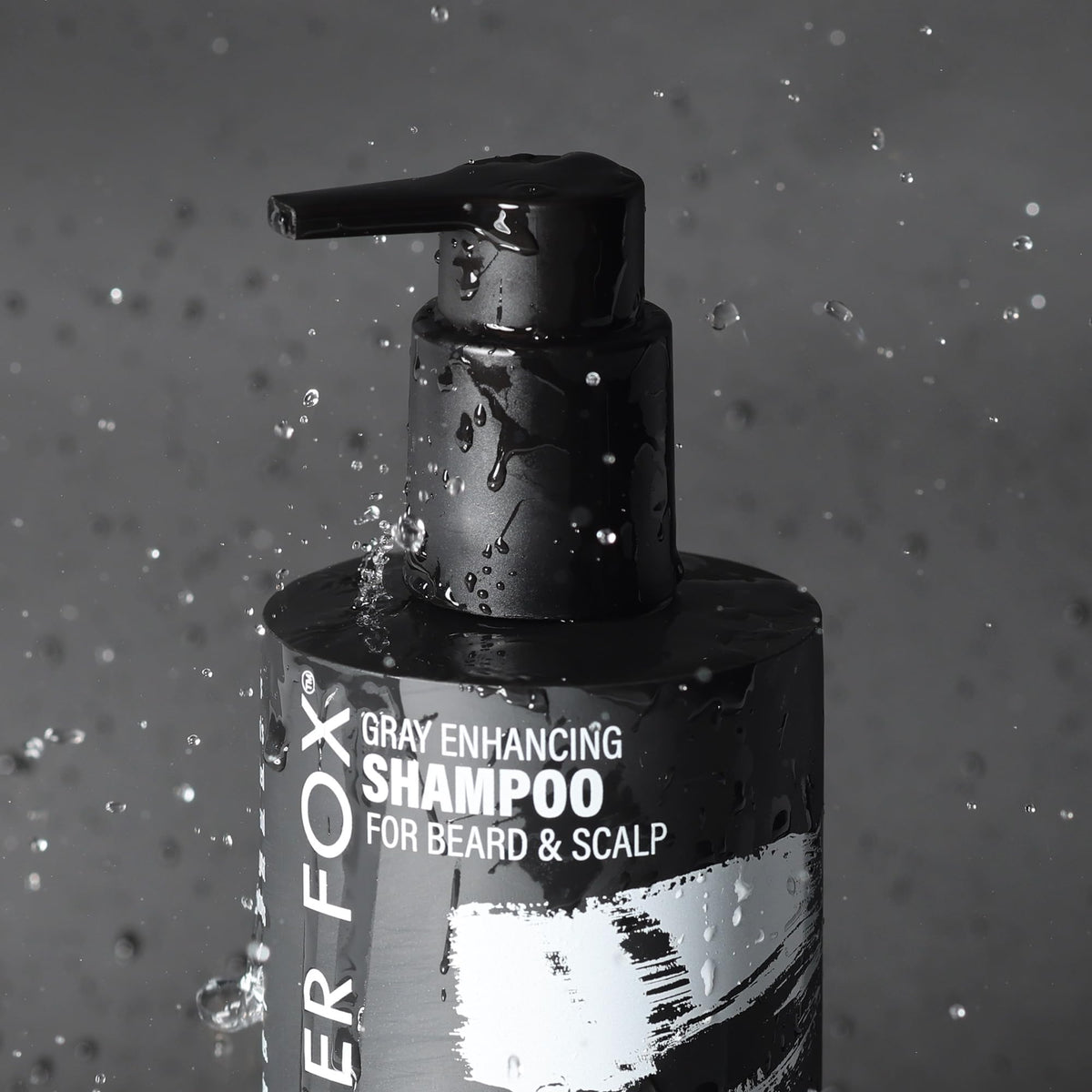 Godefroy label close-up displaying product name and key moisturizing benefits