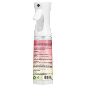 Goiple lifestyle image of someone maintaining braids with the spray for easy care