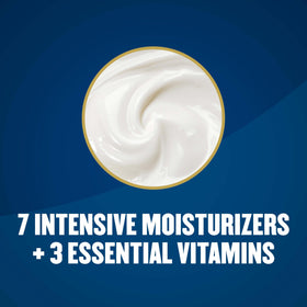 Gold Bond applying cream to hands demonstrating quick absorption benefit