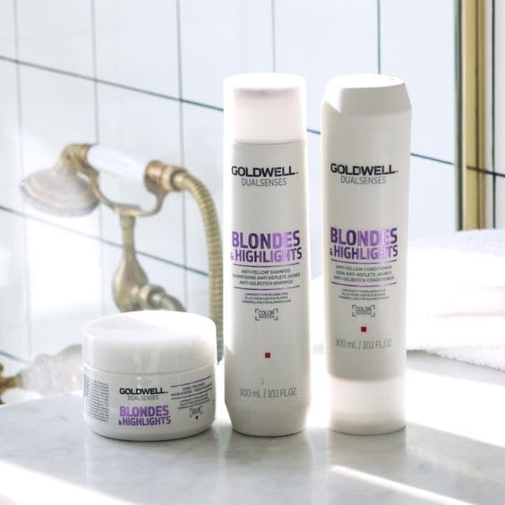 Goldwell in-shower use with hand applying treatment for fast 60 second care