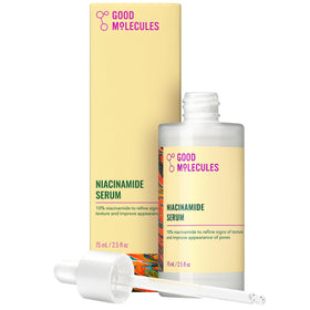 Good Molecules front bottle view showing clean design and product benefit