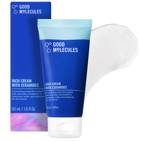 Good Molecules jar front view showing clean label and packaging benefit hydration