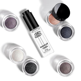 GOOD MOTHER turning eyeshadow into eyeliner application for precise waterproof lines