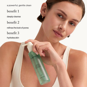 goop pump dispensing gel texture illustrating easy application and lightweight feel