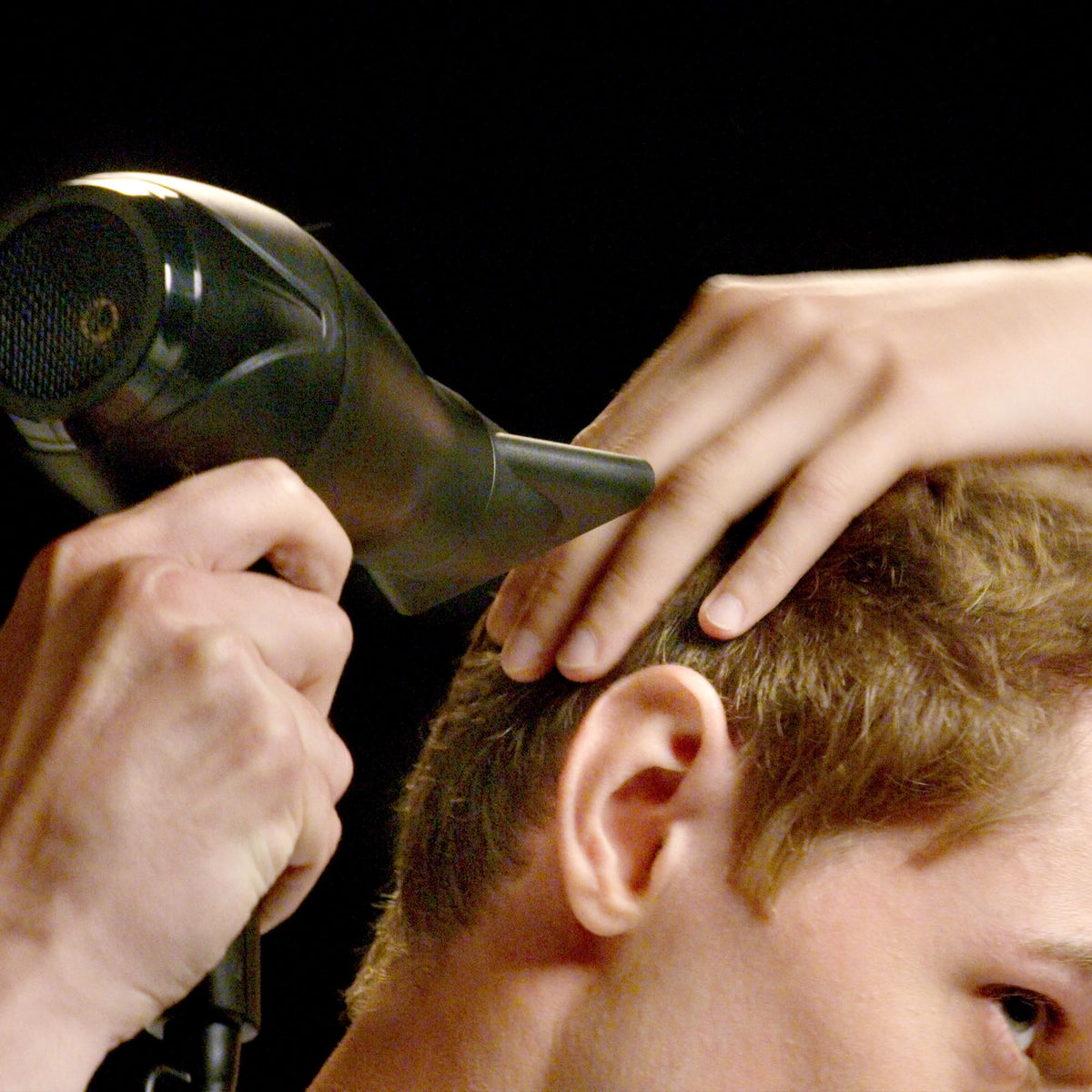 got2b defining curls with clay in use showing curl separation benefit frizz control