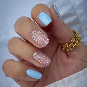 GUFUGU close-up of glossy ABS texture on floral press-on nails highlighting durable shine