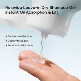 HALOVIDA gel rubbed on palms demonstrating residue-free application