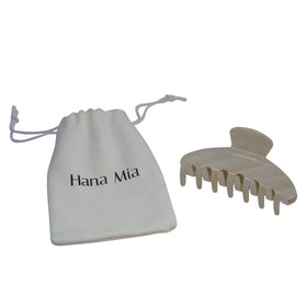 Hana Mia clip teeth close-up showing snag-free design that protects strands