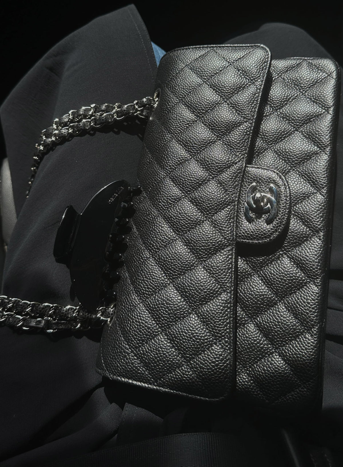 Hana Mia clipped in a purse for quick on-the-go styling