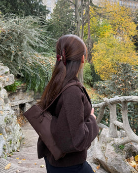 Hana Mia clip securing a messy bun, comfortable all-day hold